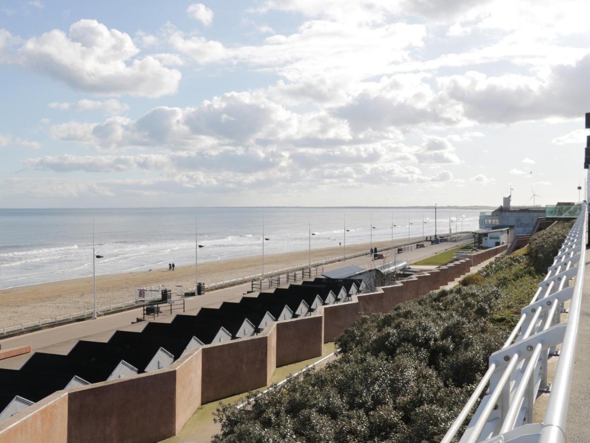 Wave And Sea Apartment Bridlington Exterior photo